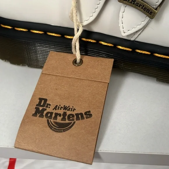 Dr. Martens Women's 8065 Mary Jane - Picture 3 of 11